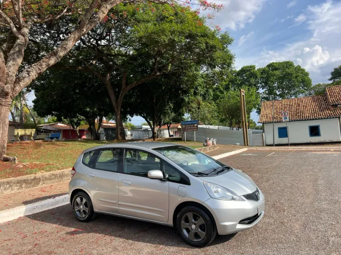 Lindo Honda FIT 1.4 COMPLETO 2009 (Super novinho) SEM DETALHES!
