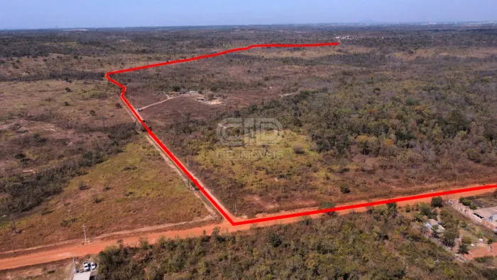 Área próxima à Ponte de Ferro