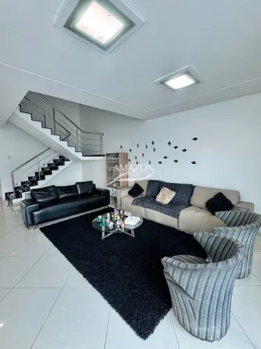 Cond Shizen l - 260m2 - 03 suítes - 04 vagas - Casa Duplex no Parque 10 - Vendo