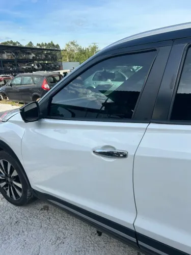 PORTA DIANTEIRA ESQUERDA NISSAN KICKS 2017/2018 /SEM ACESSORIOS