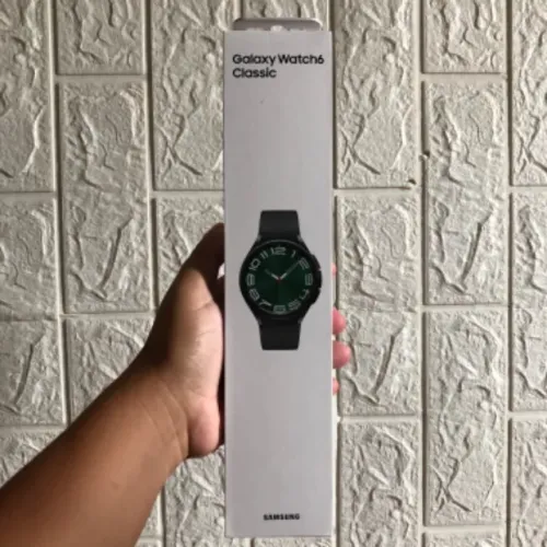 Smartwatch Samsung Galaxy Watch 6 Classic LTE, Wi-Fi, NFC, GPS, Bluetooth e Wear OS