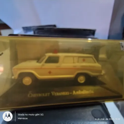 Coleção Veículos de Serviço nr 2, Chevrolet Veraneio - Ambulância - Miniatura