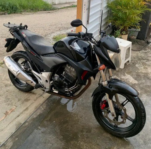 Vendo moto CB 300