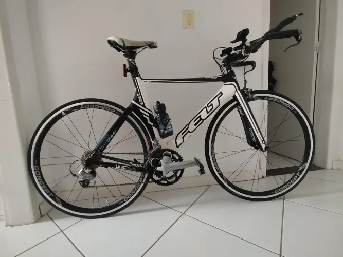 BIKE FELT B16 - TRIATLON / TT