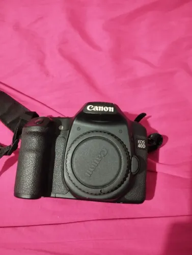 Câmera Canon EOS 40D - precisa de conserto!!!