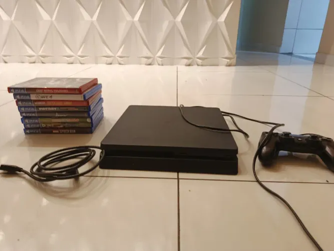 Ps4 slim +1 controle +8 jogos