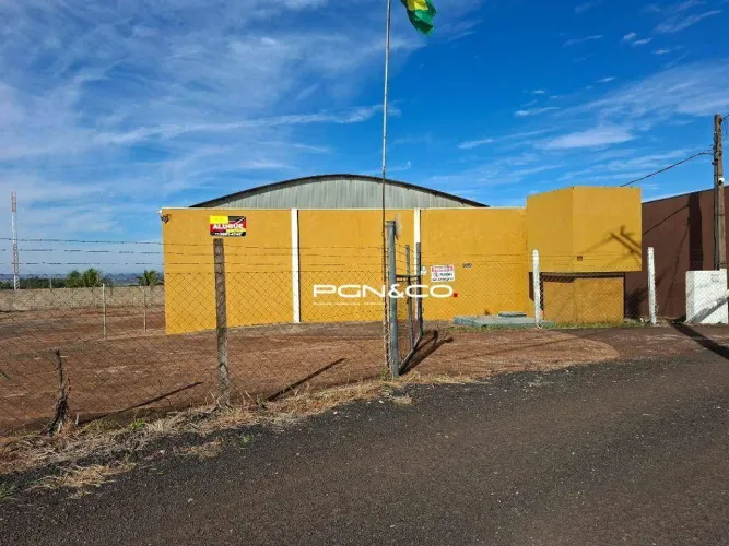 Barracão para alugar, 380 m² por R$ 6.000,00/mês - Jardim Santa Cruz - Cravinhos/SP