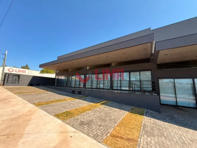 Loja com 198,90 m² na galeria comercial localizada na Av. Comendador José da Silva Martha