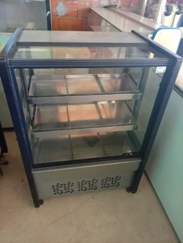 Estufa para salgados 9 bandejas.