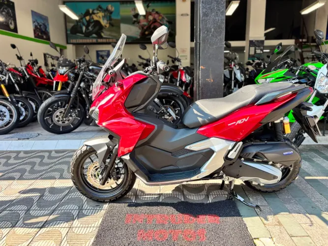 Honda ADV 160 