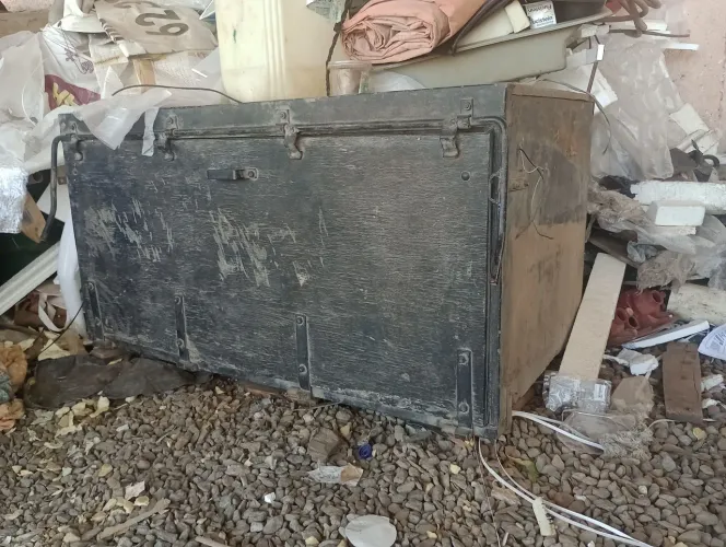 Vendo Uma Caixa de Cozinha para Caminhão