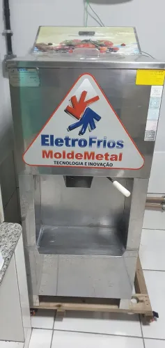 Vendo ótimos equipamentos de fabricação de Sorvetes