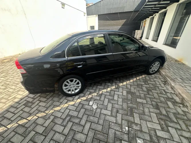 Honda Civic Sedan Lx/lxl 1.7 16V 115cv Aut. 4P 2005