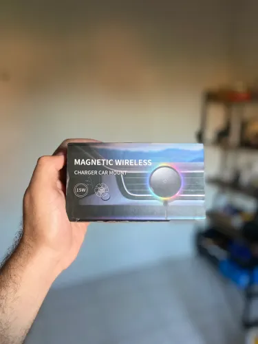 Carregador Magnético Veicular 15W Essager - Com Cooler e RGB (Novo)