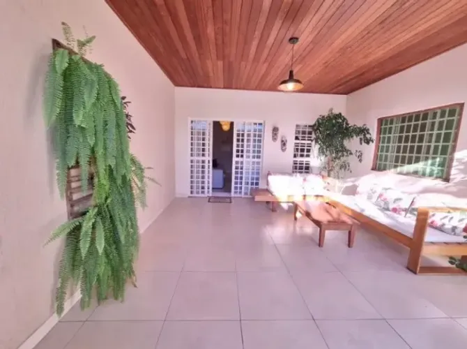 Vende-se casa no Catolé - R$ 245.000,00