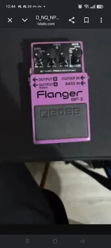 Pedal de efeito boss flange