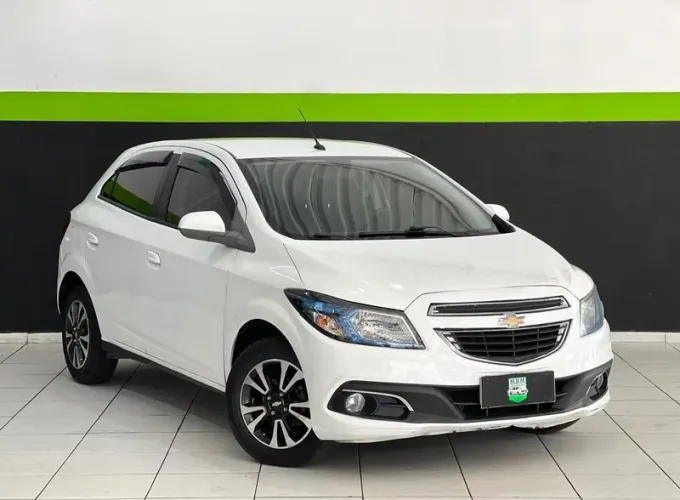 Chevrolet Onix Hatch LTZ 1.4 8V Flex Power Mec. 4P 2014