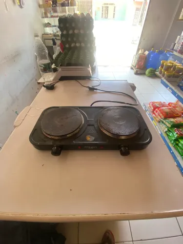 Fogão elétrico funcionando