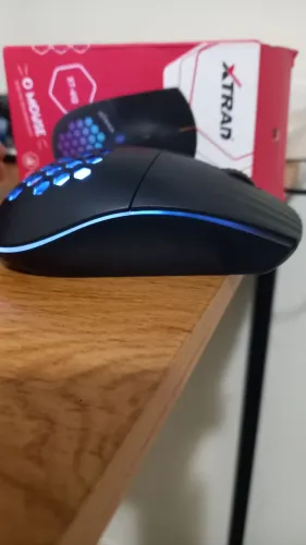 Mouse sem fio XtraD com LED RGB