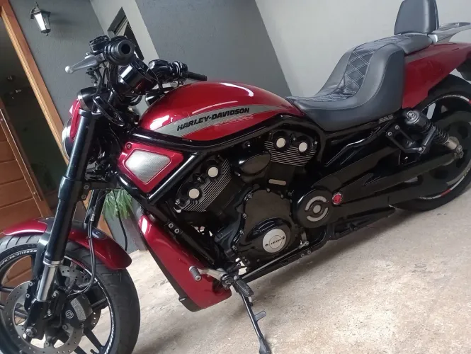 HARLEY DAVIDSON V ROD IMPECÁVEL