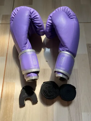 Luvas de Boxe e Muay Thai Olimpo 14 oz + acessórios ? NOVAS