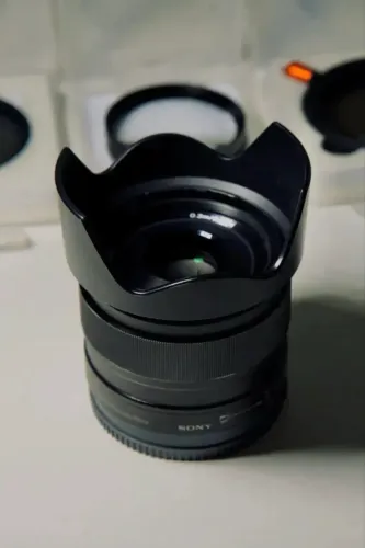 lente sony 35mm E-mount OSS F/1.8 + 4 filtros