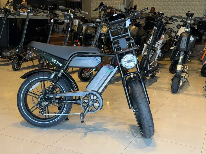 Bicicleta V8 até 100km de autonomia 