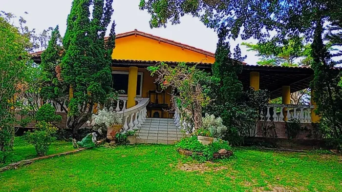 Linda casa, em Mulungu!