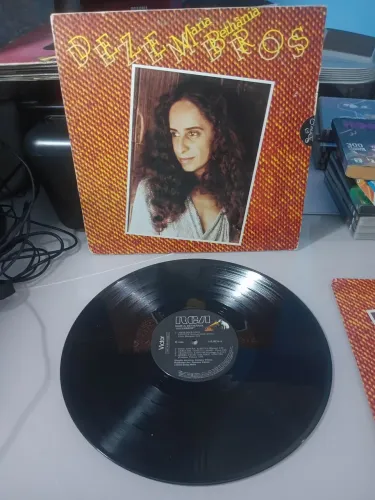 Vinil Maria Bethania Dezembros