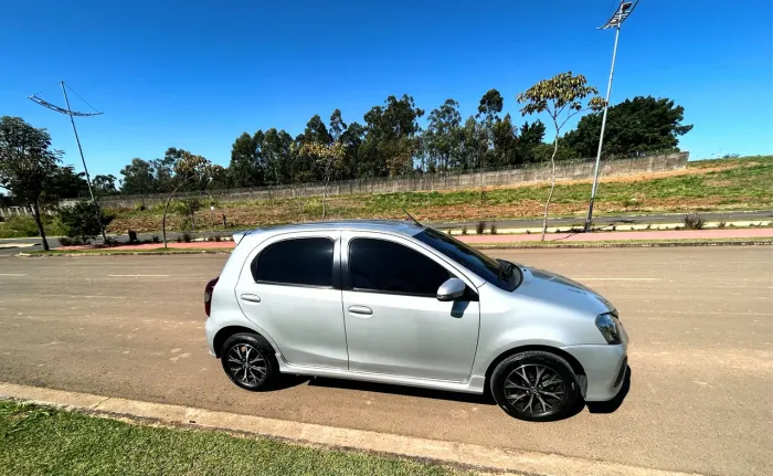 Toyota Etios Platinum 1.5 Flex 16V 4P Aut. 2018