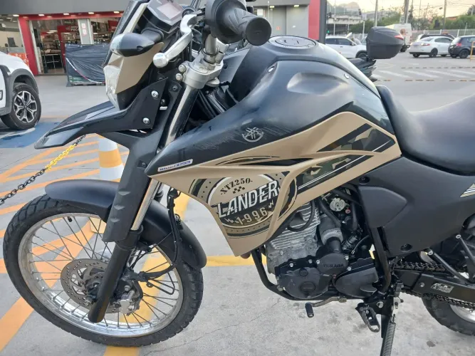 XTZ 250 LANDER 2022 ( 6.380 KM ) AC. MOTO MENOR VALOR NA TROCA