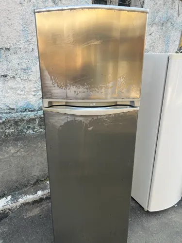 Geladeira consul frost free MOD CRM33E