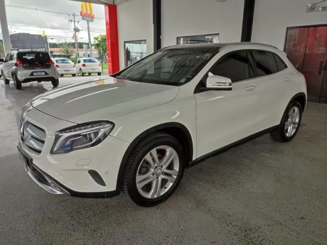Mercedes-Benz GLA 200 Enduro 1.6 TB 16V Flex Aut. 2016