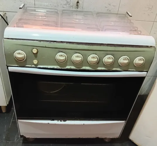 Vendo fogão 6 bocas
