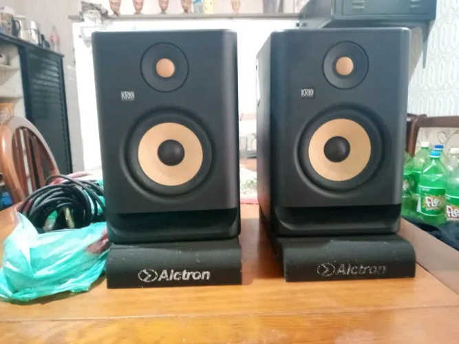Monitores de Áudio KRK ROKIT 5
