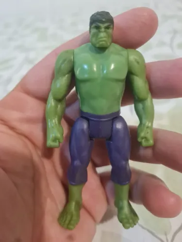 Boneco hullk pequeno