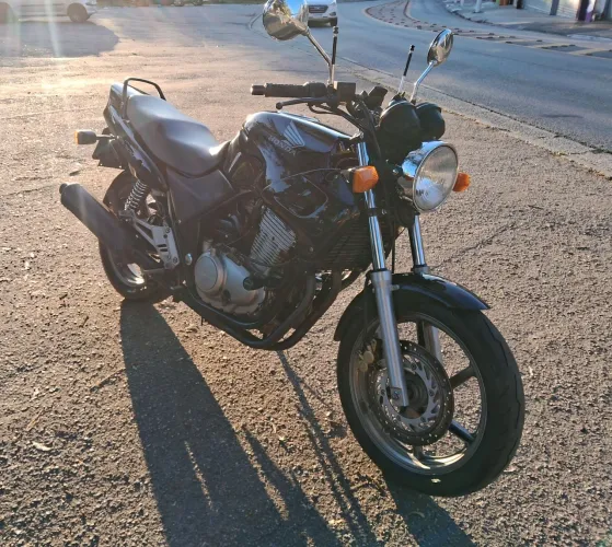 CB 500 ano 2001, R$ 22.000,00