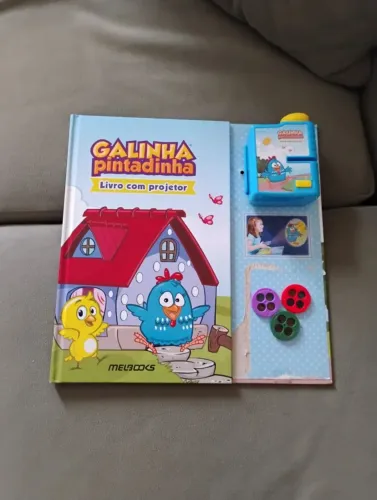 Livro com Projetor Galinha Pintadinha Original