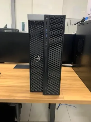 WORKSTATION DELL INTEL XEON W-2123 16 GB RAM 2666 HZ NVIDIA QUADRO P4000 8GB SSD 240 GB 