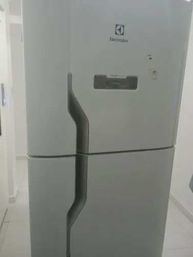 Geladeira Electrolux duplex frost free painel digital gelando perfeitamente vendo entrego