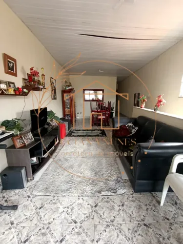 VENDE-SE EXCELENTE CASA NA CREMAÇÃO