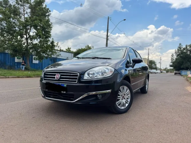 Fiat Linea Essence 1.8 Flex 16V 4P 2016