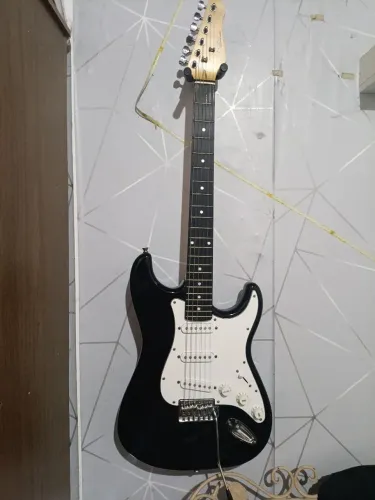 Guitarra elétrica 