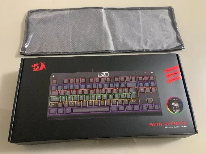 Teclado Redragon Dark Avenger Gamer - Perfeito Estado R$ 210 + Brinde