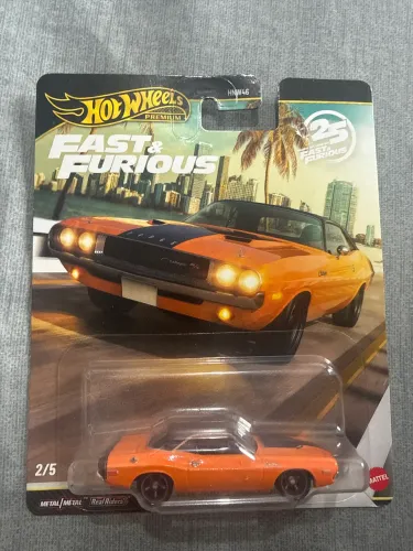 Hot Wheels Velozes e Furiosos Dodge Challenger R/T 1970