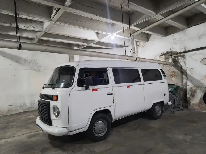 Volkswagen Kombi Standard 1.4 MI Total Flex 8V 2009