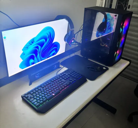PC Gamer Completo RGB + Monitor 24? 100Hz + Kit Gamer