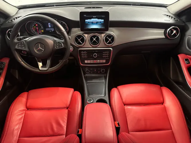 Mercedes-Benz GLA 200 Adv. 1.6/1.6 TB 16V Flex Aut. 2018