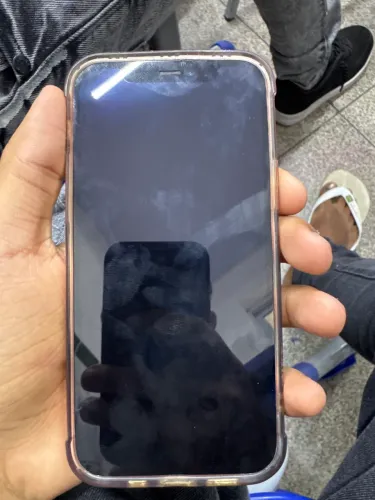Vende-se iPhone 12 64g 