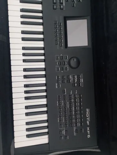 Teclado Yamaha motif xf6